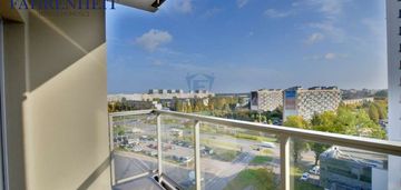 2 niezależne pokoje, od zaraz winda, balkon, hala