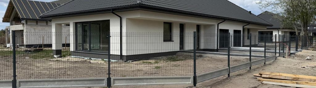 Gotowy dom w kątach 182m2 / duża działka