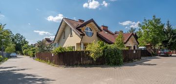 Piękny dom wolnostojący po remoncie