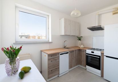 Kawalerka z balkonem i blisko parku sołackiego