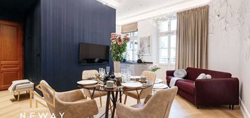 Stare miasto z prywatnym ogrodem. 51 m² ciszy