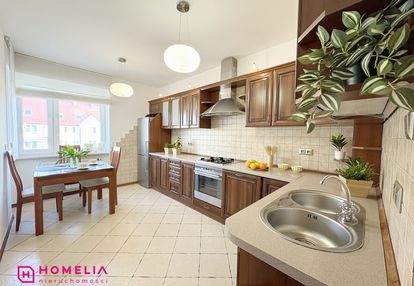 Duże (3 sypialnie+salon+gabinet)-110m2 po podłodze