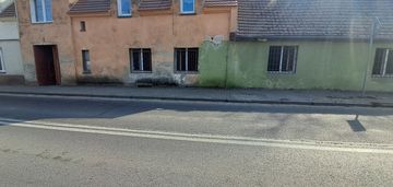 Mieszkanie do remontu w centrum wsi