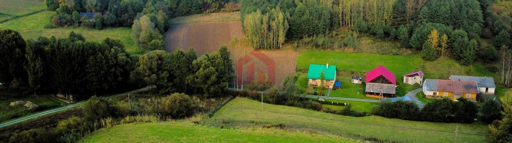 Ponad hektar malowniczej przestrzeni – działka w brzezinach na wzgórzu .