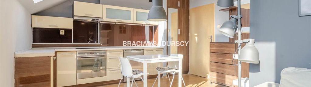 Kameralna kawalerka z balkonem