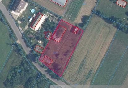 Działka siedliskowa z zabudową 2194 m² w wiskach