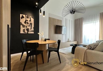 Awpolis-garaż-siłownia-wysoki standard