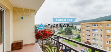 Bardzo zadbane mieszkanie.