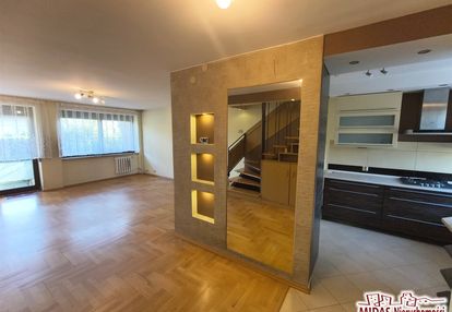 140m2, 4 pokoje, 2 łazienki, logia,taras południe!