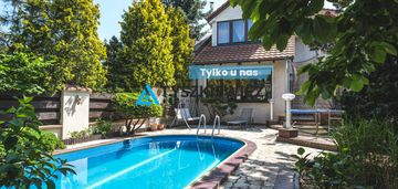 Dom z basenem gdynia dąbrowa