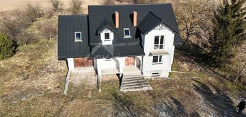 Bugaj – dom 170 m², działka 7600 m², stan dewel.