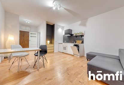 Kawalerka inwestycyjna z balkonem w centrum