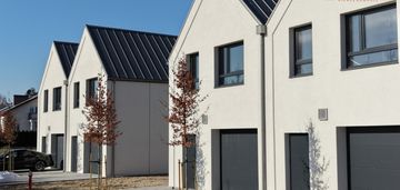 Gotowe domy na przedmieściach