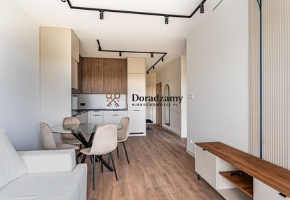 3 pok. mieszkanie z garażem w bryle