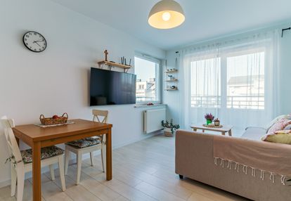 3 pokoje z balkonem blisko zieleni reda