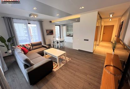 Apratament 3 pok., garaż, komórka, widok na park