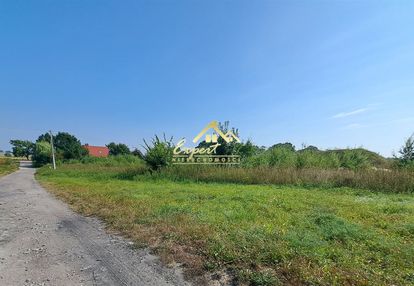 Działka budowlana z pełnym uzbrojeniem
