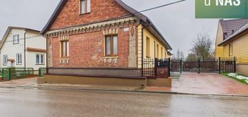 Unikatowy dom przy rzece w nowodworcach