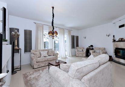 Segment 170m2, dz. 228m 5 pokoi na  osiedlu regaty