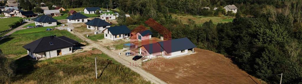 Działka na kameralnym osiedlu z mediami, 9,5 ar wz