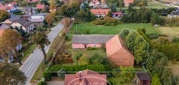 Działka z zabudowaniami w lutyni obok dino