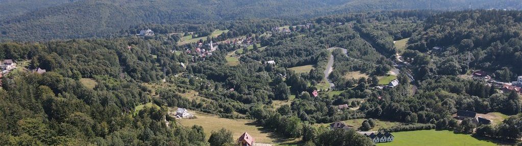 Działki z widokiem na pankoramę karkonoszy.
