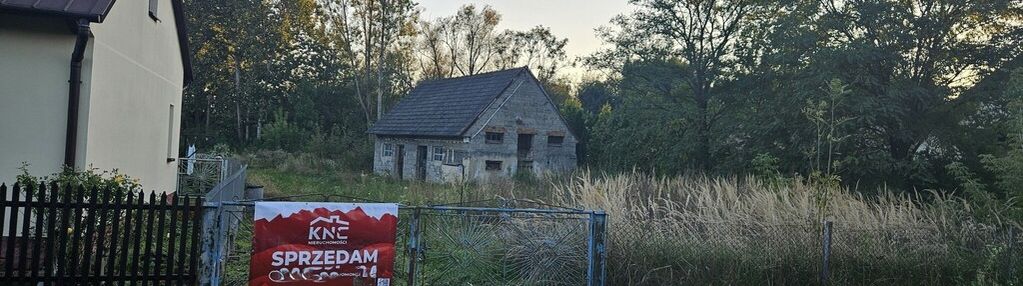 Działka 25 arów z budynkiem do adaptacji – grądy