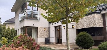 Wyjątkowy dom w otulinie lasu wille nad zalewem