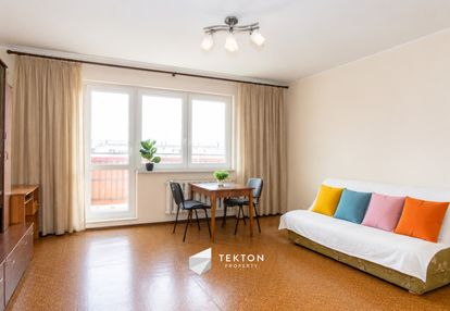 3 pokoje z balkonem, piwnicą, blisko centrum