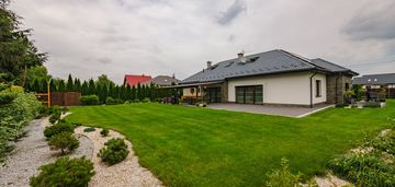 Ekskluzywny dom w borzęcinie
