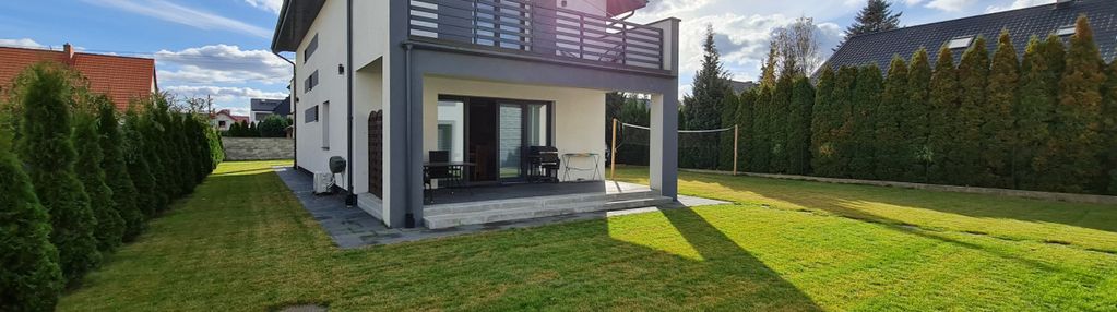 Domy nad morzem gotowe do zamieszkania lub wynajmu
