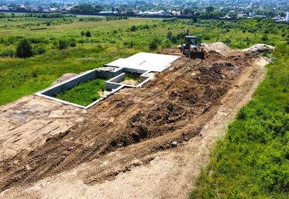 Działka widokowa z rozpoczętą budową kielce
