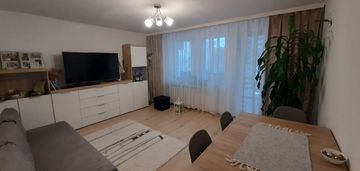 Mieszkanie 3 pokoje, i piętro