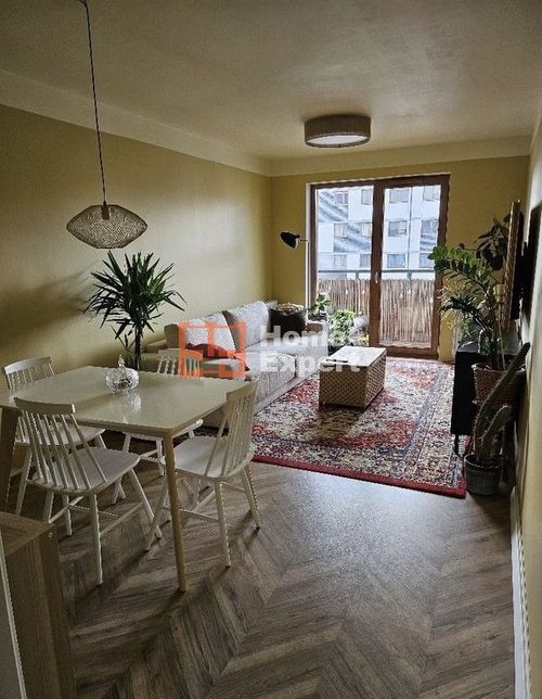 Przestronny 3-pokojowy apartament z balkonem