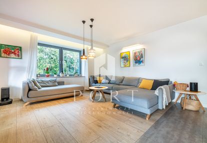 Nowoczesny dom w centrum gdyni, blisko morza