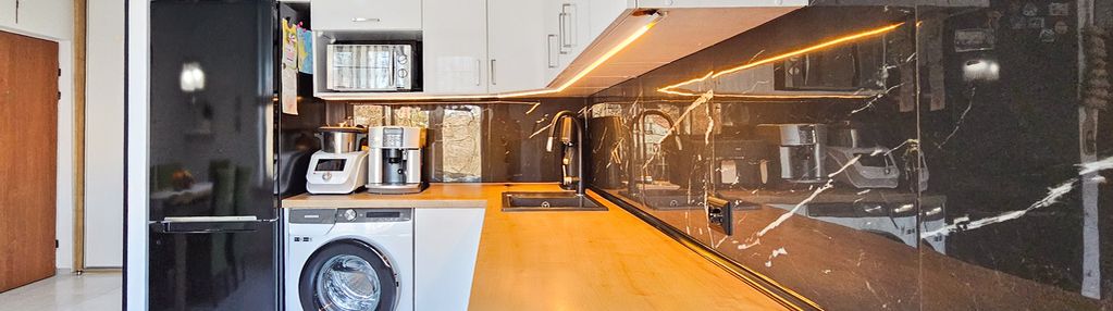 Po remoncie , 3 pokoje , blisko las , wózkownia ..