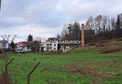 Działka pod usługi lub zabudowe jednorodzinną