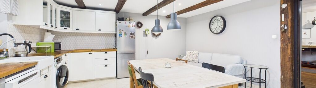 Dom rzyki okolice stoku czarny groń