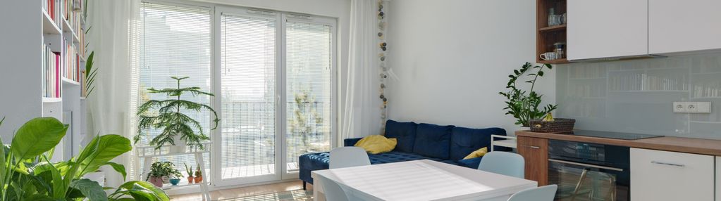 Przestronne mieszkanie z tarasem na dachu bloku!!