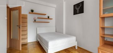 Plac zawiszy / oddzielna kuchnia / piwnica