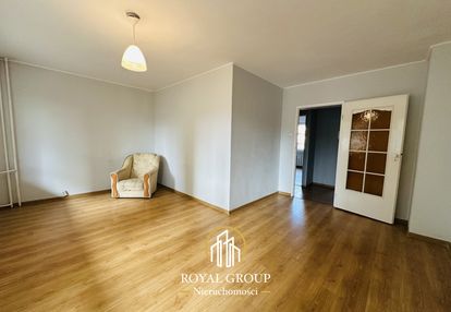2 pokoje z możliwością zrobienia 3, duży balkon
