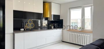 4 pokoje z balkonem - 84 m²!