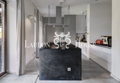 Dom wolnostojący na zamkniętym osiedlu