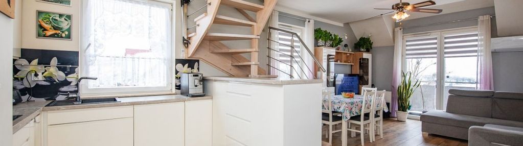 5 pok. bartąska, dwupoziomowe, winda, 2 łazienki