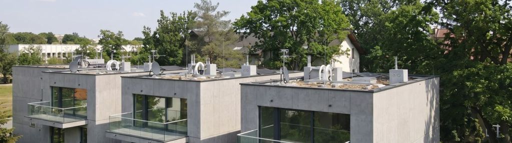 Panoramiczny widok na las wolski- kameralnie-89m²