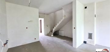 Stan deweloperski *gotowe do wydania *z ogródkiem