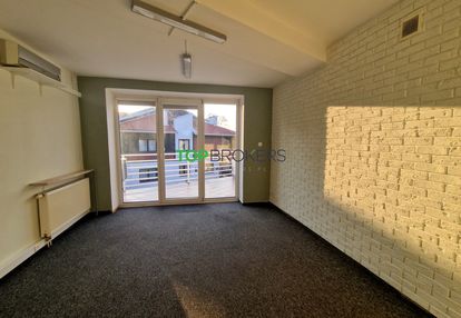 Komfortowy, wygodny dom dla firmy obok parku
