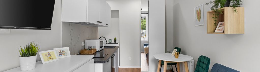 Jasna kawalerka z oddzielną sypialnią - chorzów