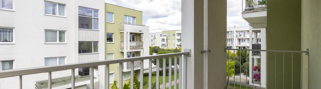 Gdańsk oliwa 3 pokoje kuchnia hala garaż. komórka