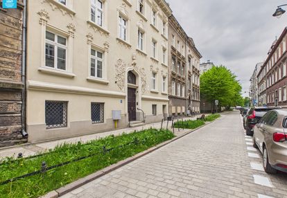 Kameralna kamienica niedaleko starówki